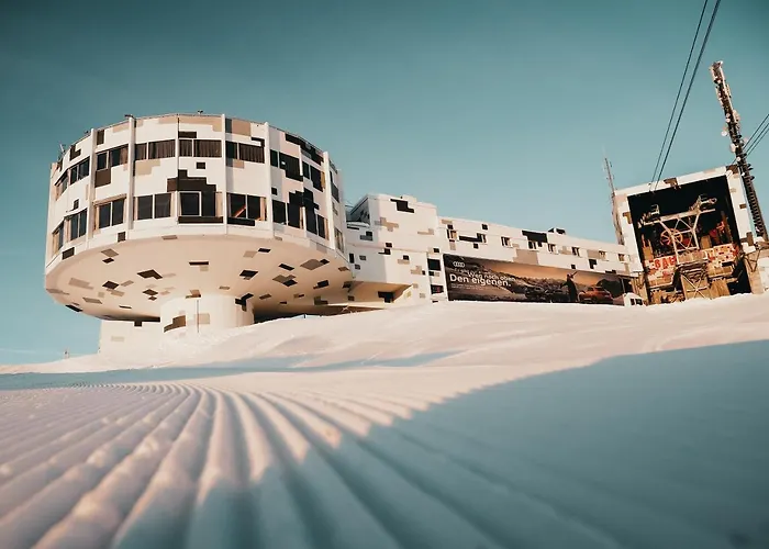 GALAAXY Mountain Hostel