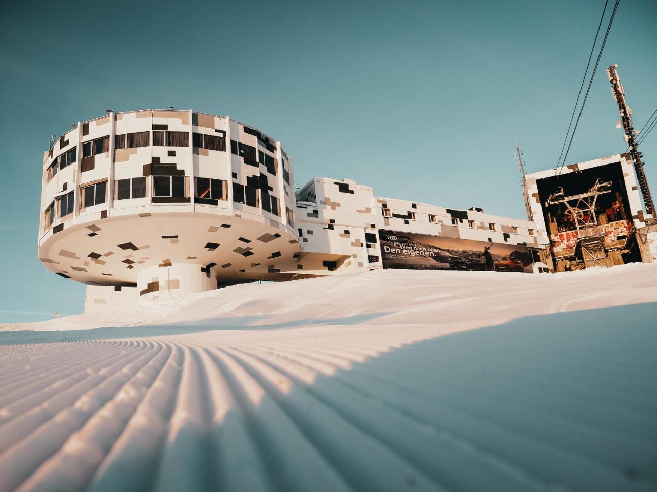 Galaaxy Mountain Hostel Laax